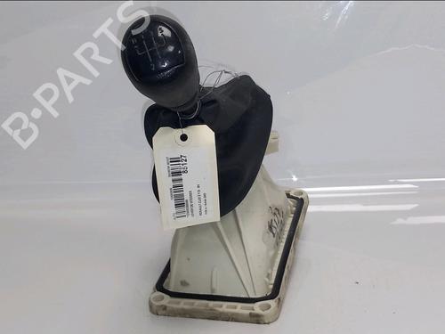 Used Gear lever Gear lever RENAULT CLIO II (BB_, CB_) 1.2 (BB0A, BB0F, BB10, BB1K, BB28, BB2D, BB2H, CB0A,... (58 hp) 33159918 33159918