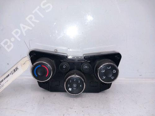 AC Styreenhet / Manøvreringsenhet CHEVROLET AVEO Hatchback (T300) 1.2 (86 hp) 30430691