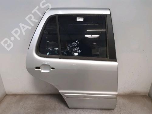 Dør højre bagtil MERCEDES-BENZ M-CLASS (W163) ML 270 CDI (163.113) (163 hp) 30428341