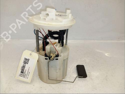 Used Fuel pump FIAT GRANDE PUNTO (199_) 1.4 (199AXB11, 199AXB1A, 199BXB1A, 199AXL1A) (77 hp) 30424911