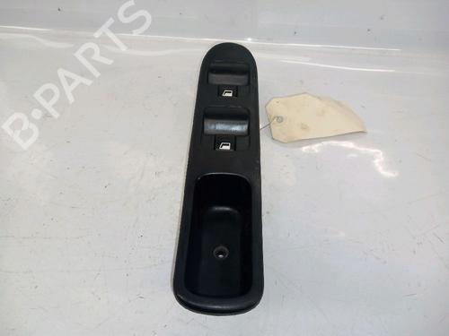 Used Left front window switch PEUGEOT 307 (3A/C) 1.6 16V (109 hp) 30414988