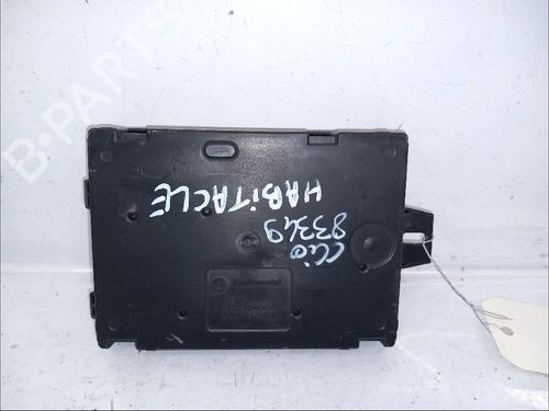 Used Fuse box Fuse box 30421964 30421964