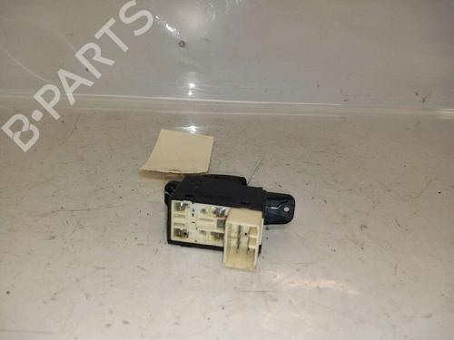 Right rear window switch HYUNDAI SANTA FÉ I (SM) 2.0 CRDi 4x4 | BP30434028I28 - Image 2
