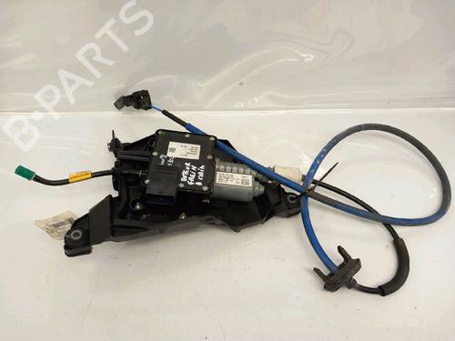 Used Electric handbrake PEUGEOT 5008 (0U_, 0E_) 1.6 HDi (110 hp) 30422030