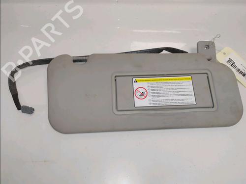 Used Right sun visor Right sun visor 37229101 37229101