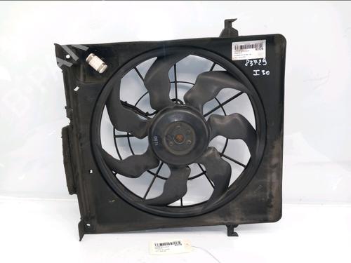 Used Radiator fan HYUNDAI i30 Estate (FD) 1.6 CRDi (116 hp) 30427637