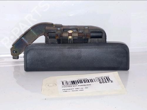 Used Front right exterior door handle Front right exterior door handle PEUGEOT 106 II (1A_, 1C_) 1.4 i (75 hp) 33814620 33814620