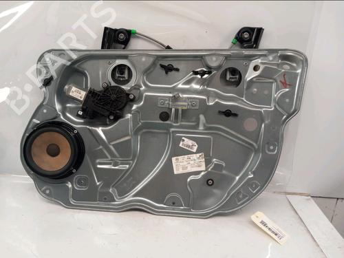 Alzacristallo anteriore destro VW POLO IV (9N_, 9A_) 1.4 TDI (70 hp) 32131381