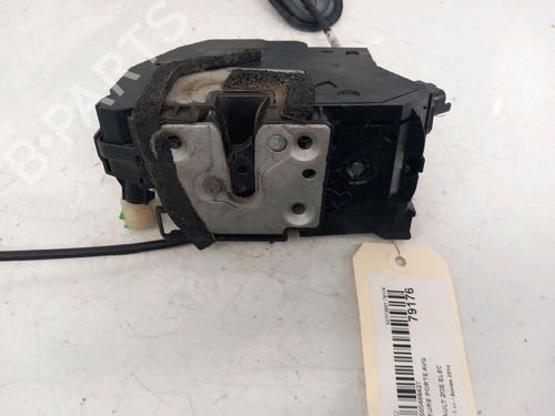 Used Front left lock Front left lock 30416792 30416792