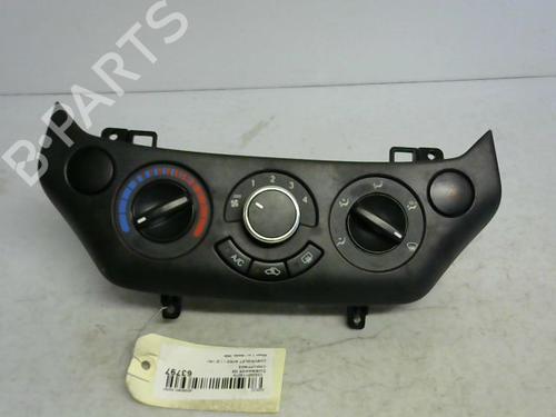 Used Climate control CHEVROLET AVEO / KALOS Hatchback (T250, T255) 1.2 (84 hp) 30418088