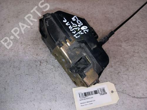 Used Front left lock Front left lock 30428025 30428025