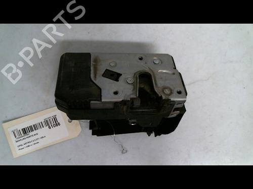 Højre fortil lås OPEL ASTRA G Convertible (T98) 2.2 DTI (F67) (125 hp) 30432903