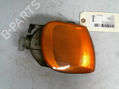 Blinklys foran høyre VW POLO III (6N1) 55 1.3 (55 hp) 30541878