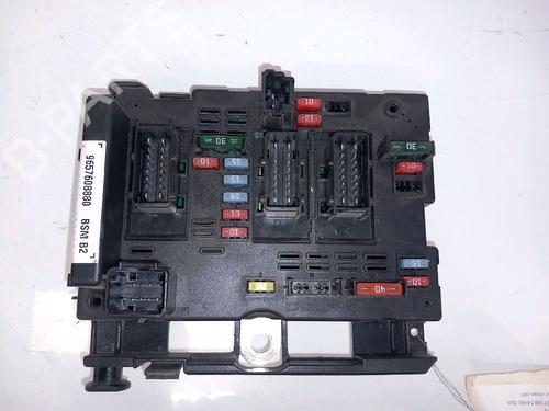 Boîte à Fusibles PEUGEOT 206 Hatchback (2A/C) 1.4 HDi eco 70 (68 hp) 30415207