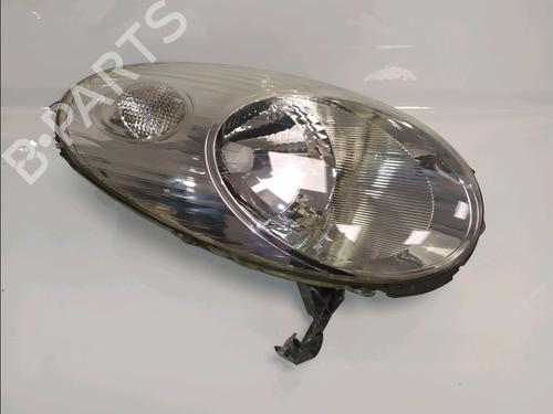 Used Right headlight Right headlight NISSAN MICRA III (K12) 1.2 16V (65 hp) 33458191 33458191
