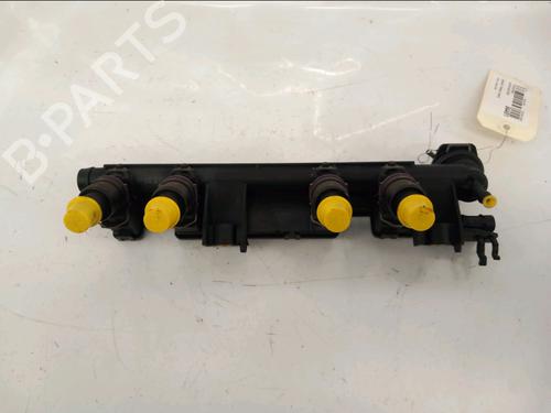 Used Injection rail RENAULT TWINGO I (C06_) 1.2 (C066, C068) (58 hp) 31913777