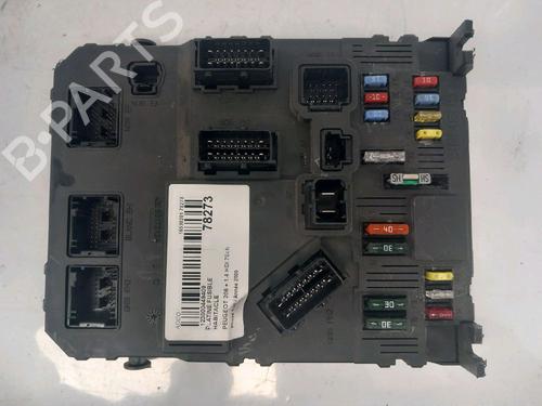 Used Fuse box PEUGEOT 206+ (2L_, 2M_) 1.4 HDi eco 70 (68 hp) 30426543
