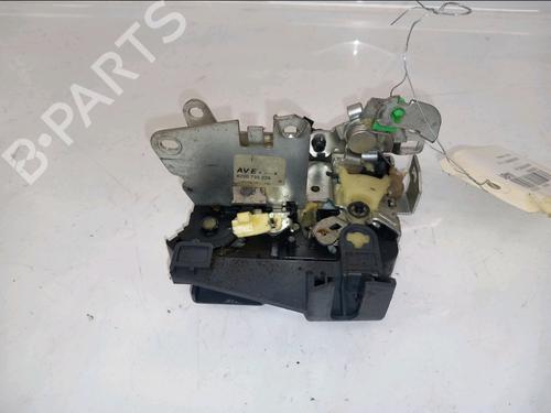 Venstre fortil lås DACIA SANDERO 1.2 16V (75 hp) 31607810