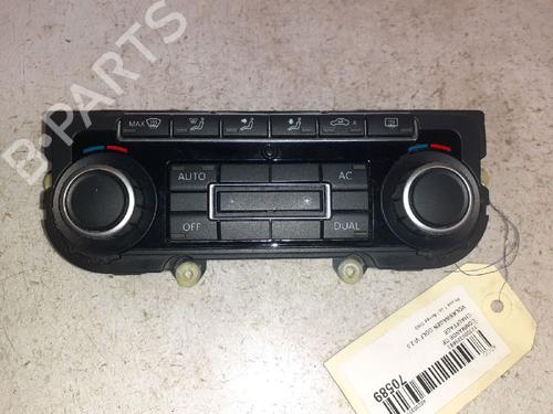 AC Styreenhet / Manøvreringsenhet VW GOLF VI (5K1) 2.0 TDI (110 hp) 30416202