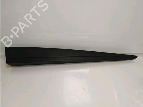door-moulding-trim-renault-clio-iv-bh_-2012-2013-2014-2015-2016-2017-2018-2019-2020-2021-40252582 main image
