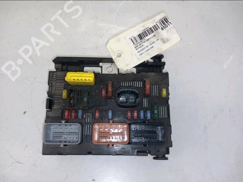 Used Fuse box Fuse box PEUGEOT 307 Break (3E) 1.6 HDi 110 (109 hp) 32975508 32975508