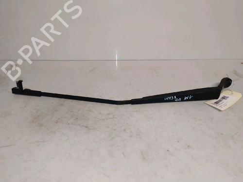 Used Front windshield wiper arm PEUGEOT 407 (6D_) 2.0 16V (6DRFJC, 6DRFJE, 6DRFJF) (140 hp) 30429659