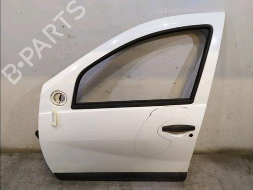 Used Left front door DACIA SANDERO 1.4 MPI LPG (72 hp) 31938490