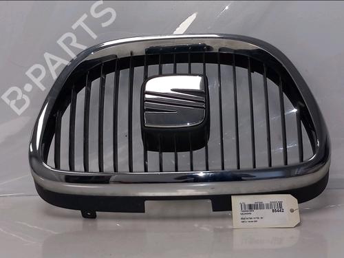 Used Grille Grille 37483838 37483838