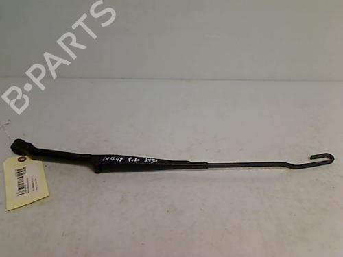 Used Front windshield wiper arm Front windshield wiper arm 30416272 30416272