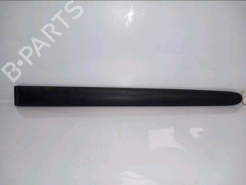 Dørliste Dørliste PEUGEOT 206+ (2L_, 2M_) 1.1 (60 hp) 33159989 33159989