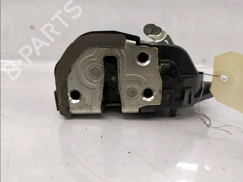 Højre bagtil lås TOYOTA YARIS (_P9_) 1.0 VVT-i (KSP90_, KSP90R) (69 hp) 30433604