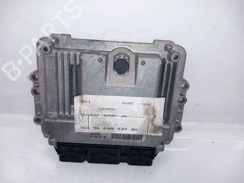Używane Sterownik / Moduł silnika CITROËN C4 I (LC_) 1.6 HDi (90 hp) 30421507