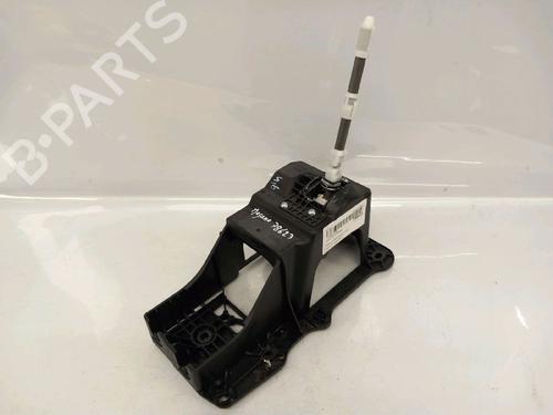 Used Gear lever Gear lever 30413829 30413829