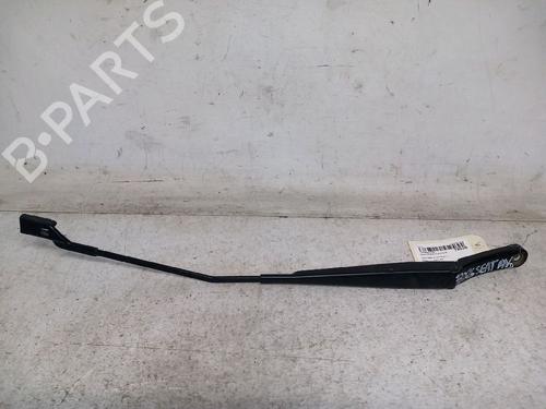 Used Front windshield wiper arm SEAT IBIZA IV (6J5, 6P1) 1.9 TDI (90 hp) 30425211