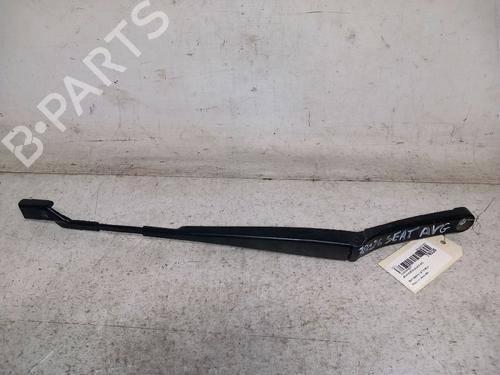 front-windshield-wiper-arm-seat-ibiza-iv-6j5-6p1-2008-2009-2010-2011-2012-2013-2014-2015-2016-2017-30425210 main image