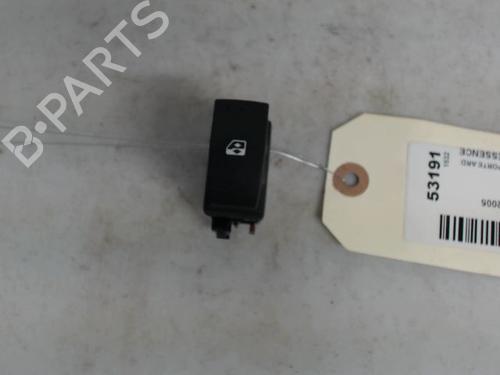 Interrupteur de vitre arrière droite RENAULT LAGUNA II (BG0/1_) 1.6 16V (BG0A, BG0L) (107 hp) 30421571