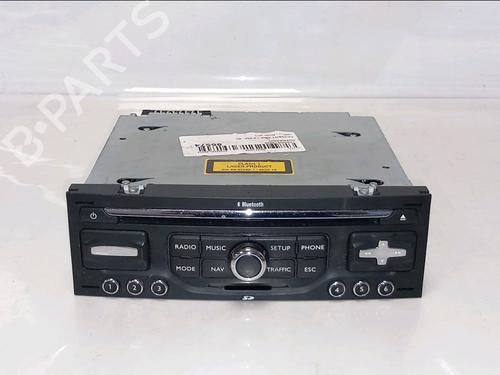 Used Radio Radio 37506787 37506787
