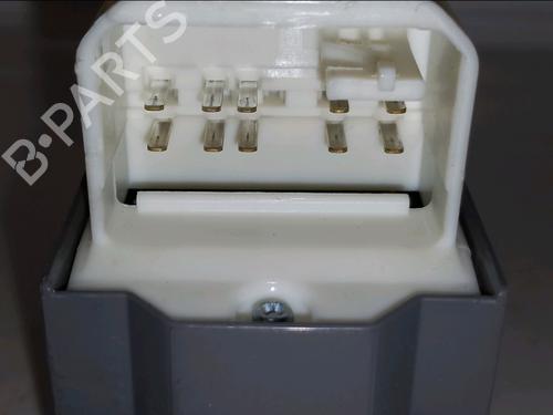 Left front window switch TOYOTA YARIS (_P13_) 1.0 (KSP130) | BP38082032I27 - Image 3