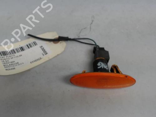 Used Left side indicator FIAT PUNTO (176_) 75 1.2 (73 hp) 30541891