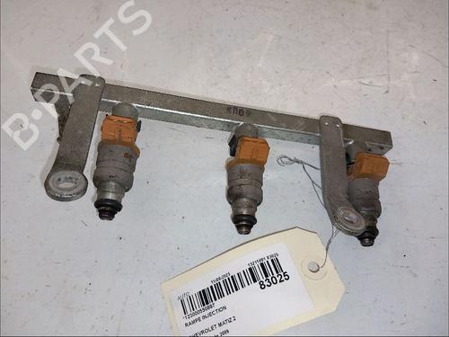 Used Injection rail CHEVROLET MATIZ (M200, M250) 0.8 (52 hp) 30423694