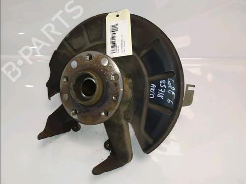 Used Right front steering knuckle Right front steering knuckle VW GOLF VI (5K1) 1.6 TDI (105 hp) 33458042 33458042