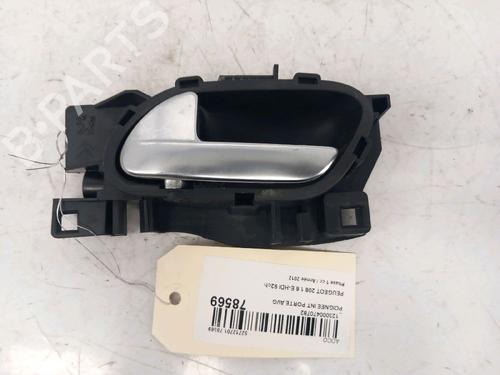 Used Front left interior door handle PEUGEOT 208 I (CA_, CC_) 1.6 HDi (92 hp) 30420918