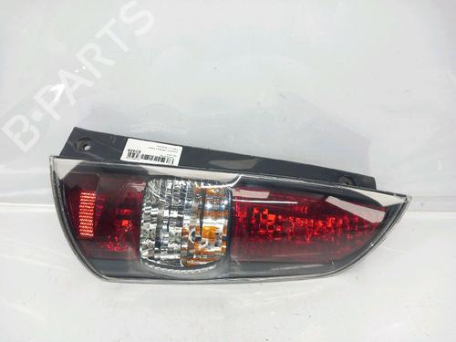 Używane Lampa tylna prawa DAIHATSU SIRION (M3_) 1.0 (M300) (70 hp) 30430277