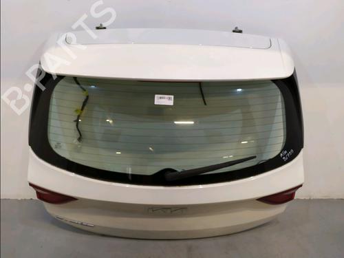 tailgate-kia-stonic-yb-2017-38008521 main image
