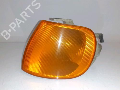Intermitente delantero izquierdo VW POLO III (6N1) 60 1.4 (60 hp) 30423652