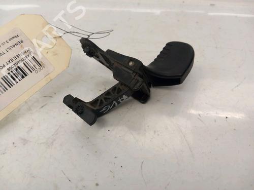 Used Front left exterior door handle Front left exterior door handle RENAULT TWINGO I (C06_) 1.2 (C066, C068) (58 hp) 33190864 33190864