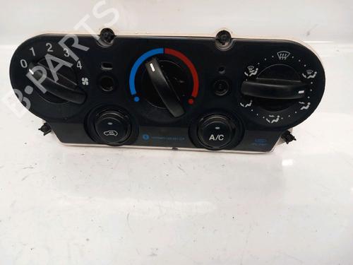 Commande Chauffage FORD FIESTA V (JH_, JD_) 1.4 TDCi (68 hp) 30431496