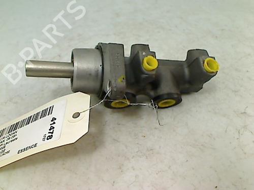 Used Brake master cylinder DACIA LOGAN (LS_) 1.6 (LS0B, LS0D, LS0F, LS0H) (87 hp) 30415117
