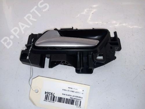 Used Front left interior door handle Front left interior door handle 30431452 30431452