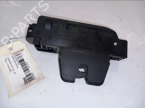 Used Tailgate lock PEUGEOT 307 (3A/C) 1.6 16V (109 hp) 31080130
